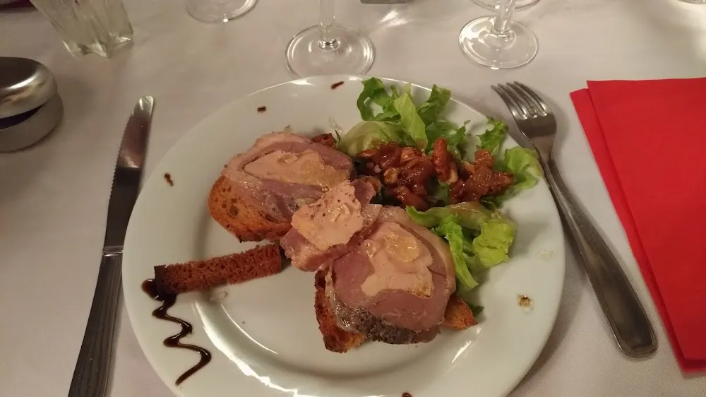 Magret de Canard Confit Au Foie Gras